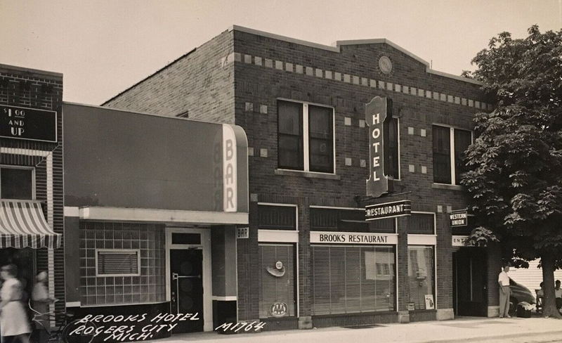 Brooks Hotel - Vintage Postcard (newer photo)